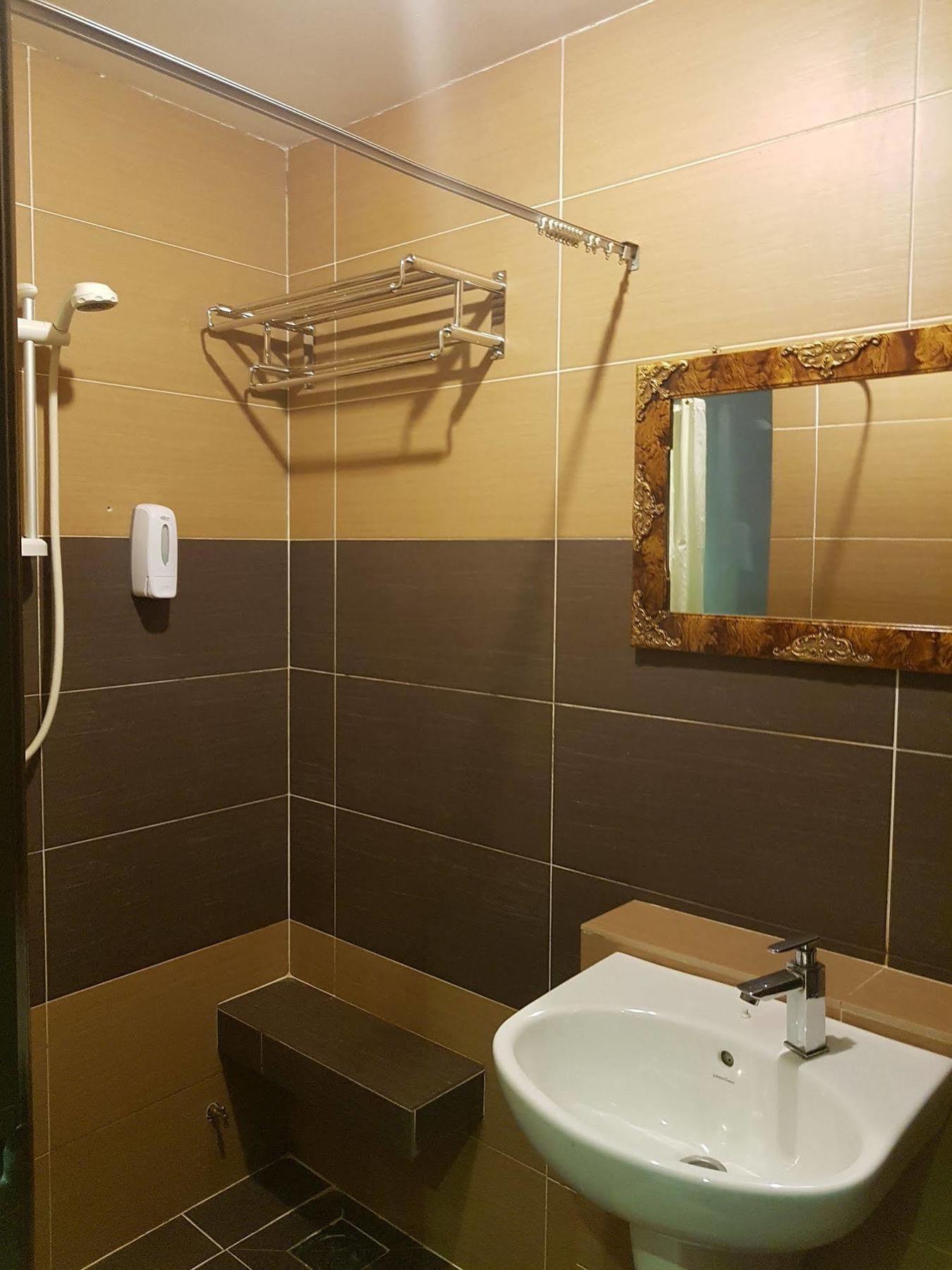 Jin Hotel Puchong Exterior foto